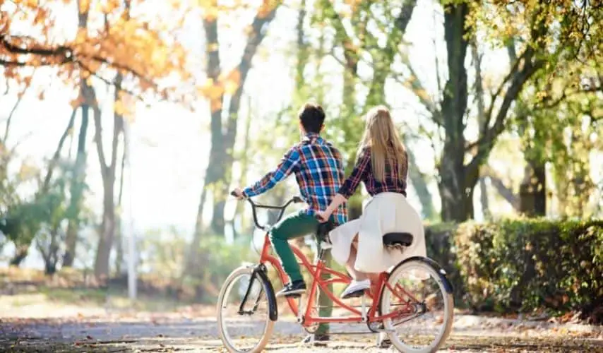 how to ride a tandem bike