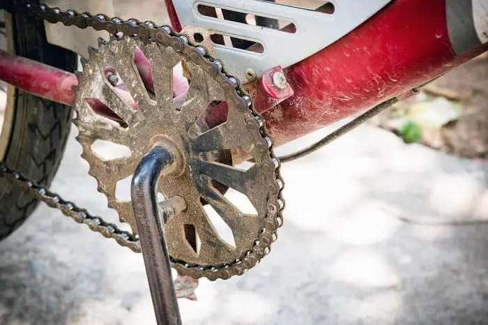 how to clean a rusty bike chain